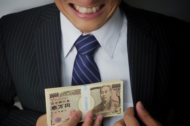 ヤミ金業者は金をせしめてほくそ笑む。西東京市の弁護士や司法書士への無料相談に一歩踏み出す